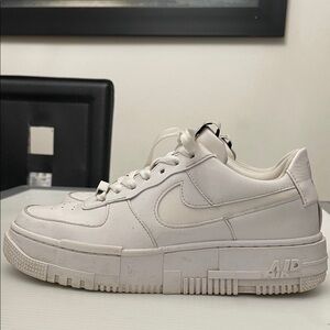 NIKE AIR FORCE 1 PIXEL SNEAKERS WOMENS SIZE 8